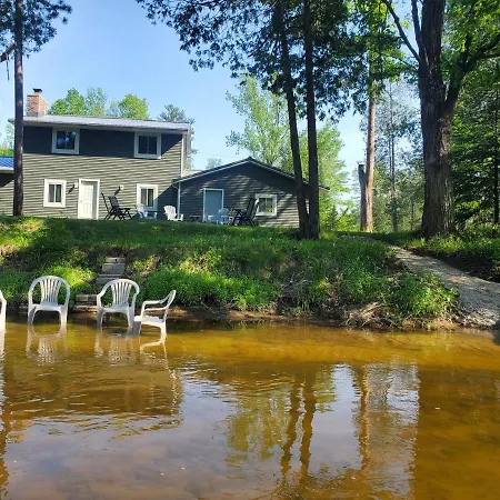 Villa Timberwolf Retreat